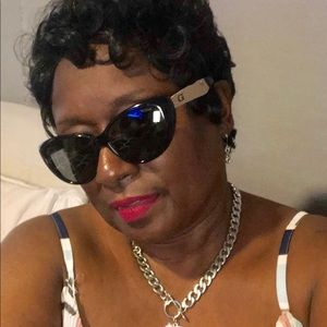 Meet your Posher, Jo